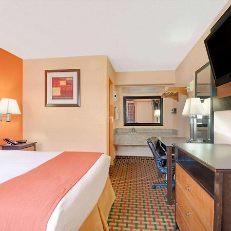 Days Inn By Wyndham Independence Buitenkant foto